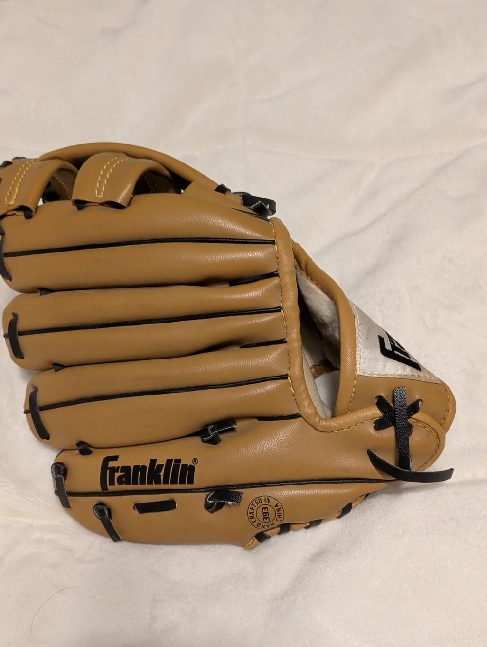 Franklin Kids Tan Baseball Glove